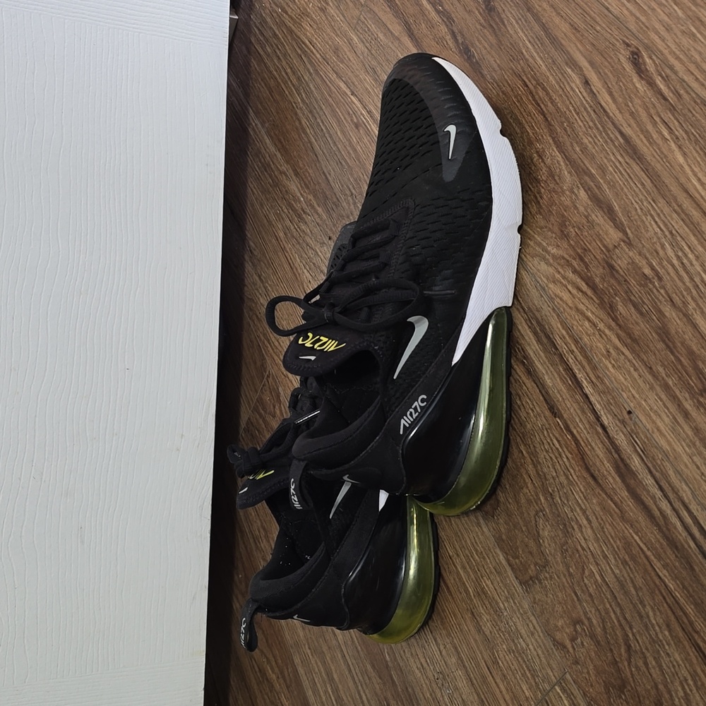Nike Air 27C